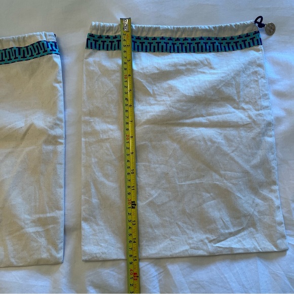 TORY Burch Dust Bags Storage Drawstring Cloth Travel Lot Of 2. Approx 15x11.5” - Picture 3 of 15